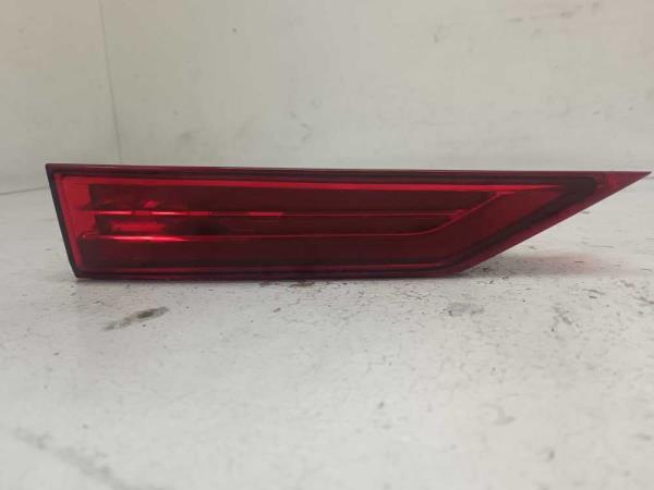 FEU ARRIERE GAUCHE VOLVO - Vue 1